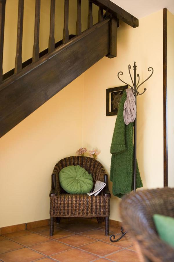 Apartamentos Santillana Del Mar Bagian luar foto